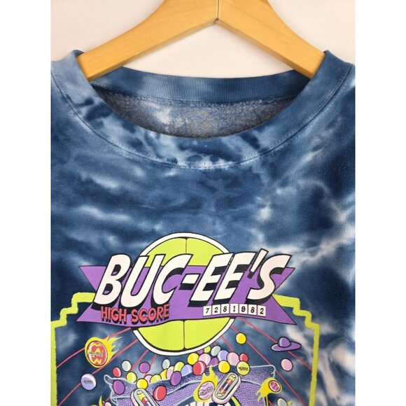 Buc-ees Sweatshirt Adult Size Medium Blue Tie Dye Pinball Arcade Bucees Beaver - Picture 2 of 10